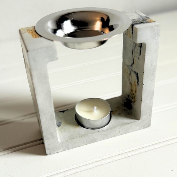 Modern Concrete Wax melt warmer oil, Essential Oil Diffuser, Minimalistic Decor. - Picture 1 of 4